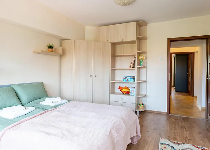 Metropolitan Wildscape View * Braşov